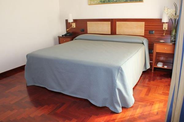 Itaca Hotel Barletta Buitenkant foto